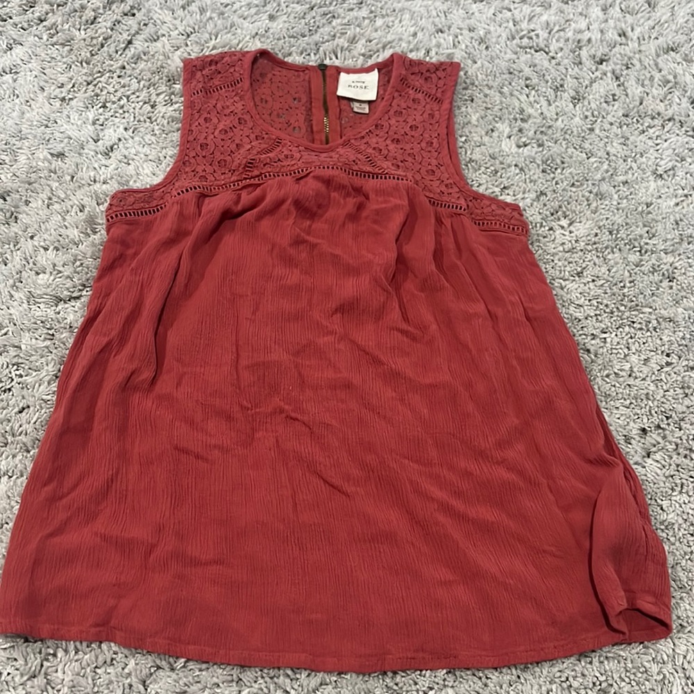 Knox rose top